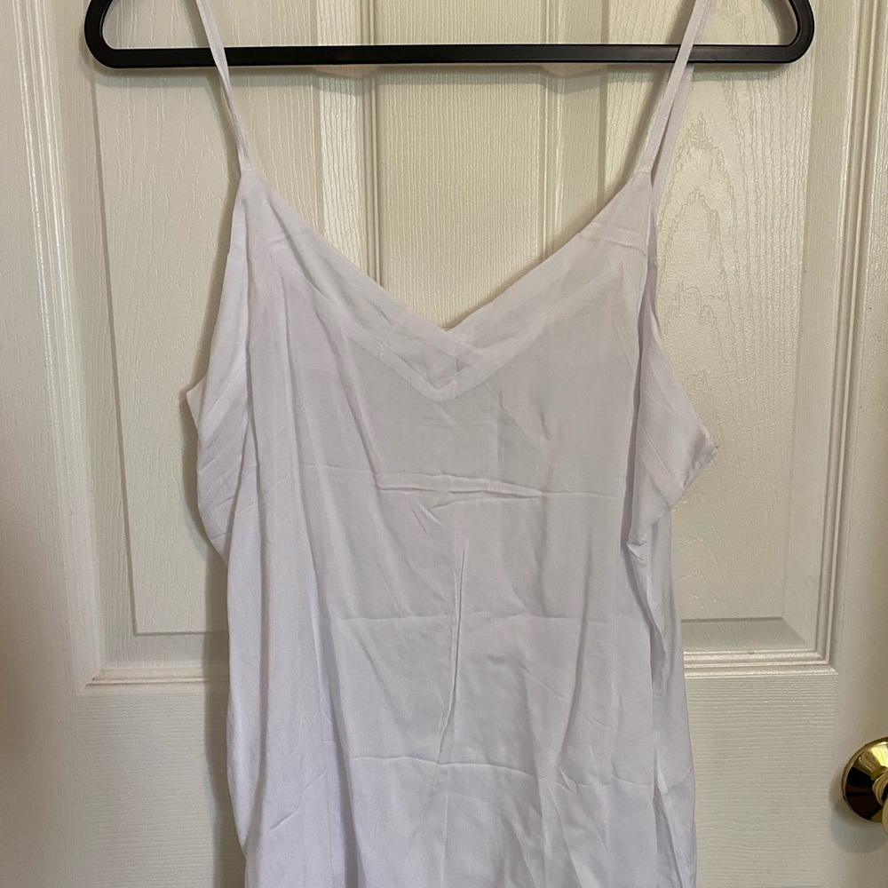 Woman’s white top